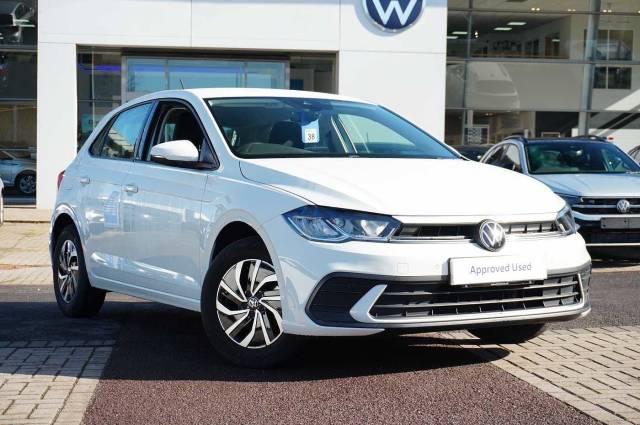 Volkswagen Polo Life 1.0 TSI 95PS 5-speed Manual 5 Door Hatchback Petrol Pure White