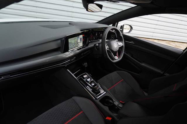 2023 Volkswagen Golf GTI Clubsport 2.0 TSI 300PS 7-speed DSG 5 Door