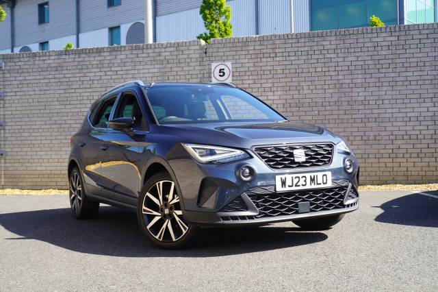 SEAT Arona 1.0 TSI 110 FR Edition Hatchback Petrol Magnetic Tech Grey Midnight Black