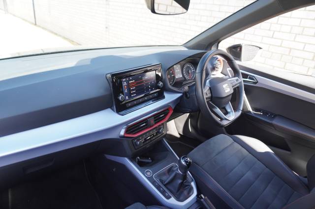 0 SEAT Arona 1.0 TSI 110 FR Edition