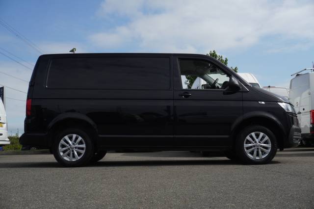 2024 Volkswagen Transporter 2.0 T28 TDI 110 Van Highline SWB