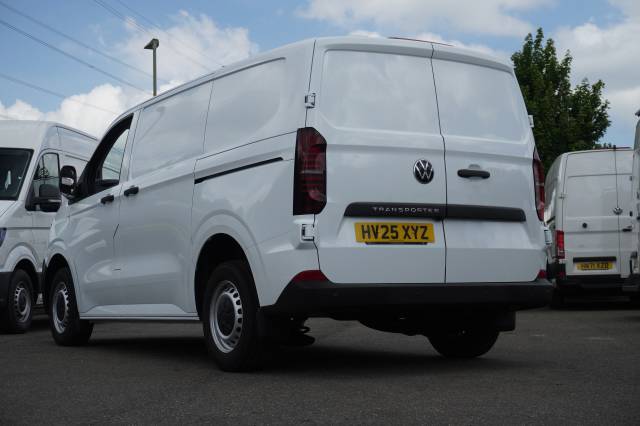 Volkswagen Transporter 2.0 T28 TDI 110 Van Commerce Plus SWB