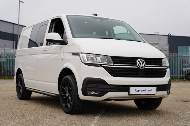 Volkswagen Transporter 2.0 T32 TDI 150 Kombi Van DSG Highline SWB Combi Van Diesel Candy white