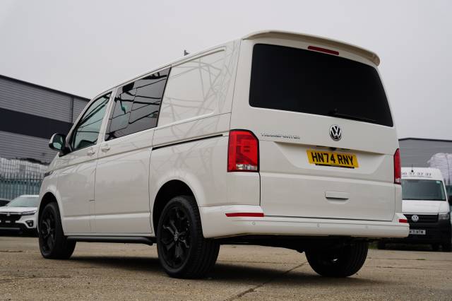 2024 Volkswagen Transporter 2.0 T32 TDI 150 Kombi Van DSG Highline SWB