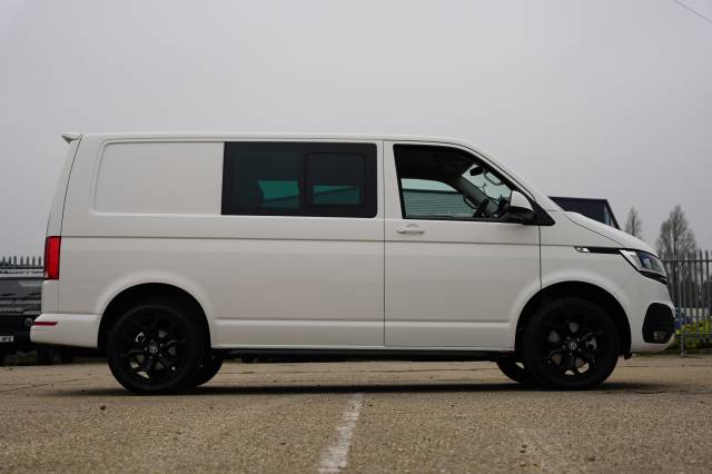 2024 Volkswagen Transporter 2.0 T32 TDI 150 Kombi Van DSG Highline SWB