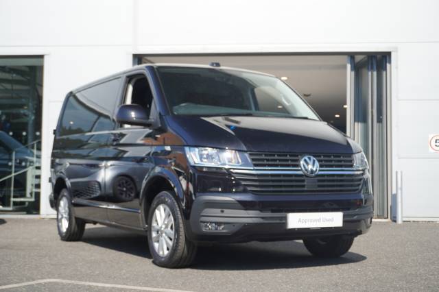 Volkswagen Transporter 2.0 T28 TDI 110 Van Highline SWB Panel Van Diesel Deep Black