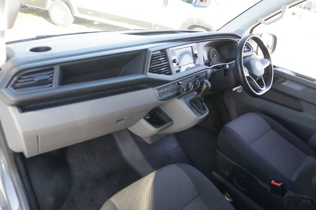 2024 Volkswagen Transporter 2.0 T32 TDI 150 Kombi Van DSG Highline SWB