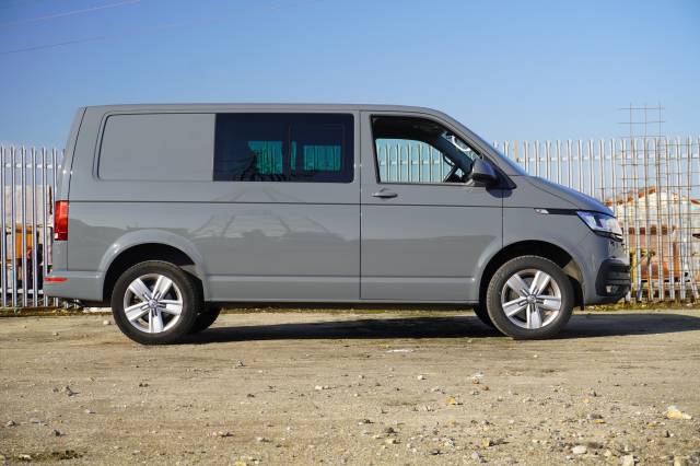 2024 Volkswagen Transporter 2.0 T32 TDI 150 Kombi Van DSG Highline SWB