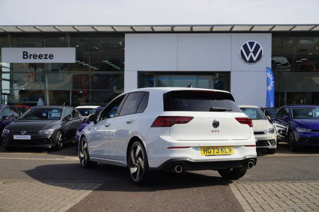 Volkswagen Golf 2.0 TSI DSG GTI