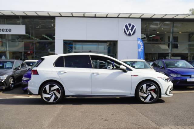 Volkswagen Golf 2.0 TSI DSG GTI