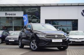 VOLKSWAGEN T-ROC  (25) at Breeze Poole