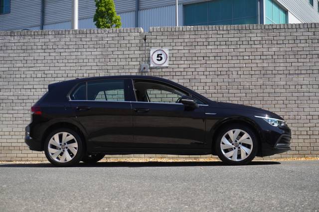 Volkswagen Golf 1.5 TSI Style