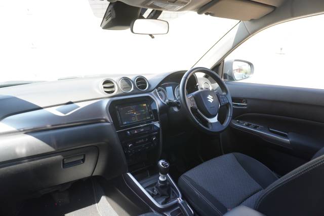 Suzuki Vitara 1.4 Boosterjet 48V Hybrid SZ-T