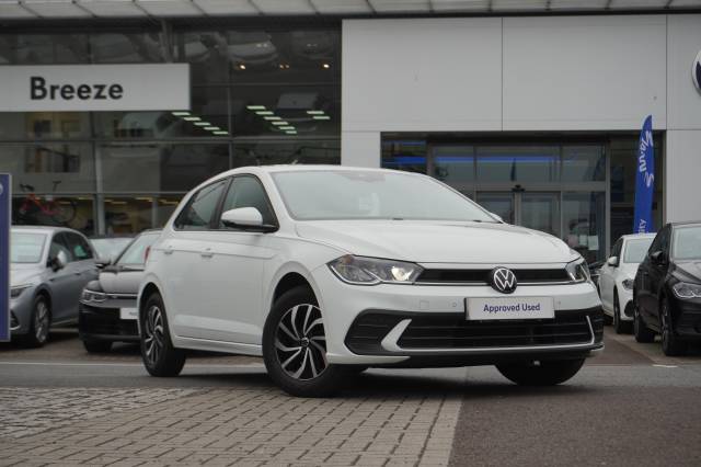 Volkswagen Polo 1.0 TSI Life Hatchback Petrol Pure white