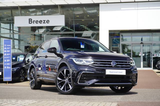 Volkswagen Tiguan 1.5 TSI 150 DSG R-Line Estate Petrol Deep Black