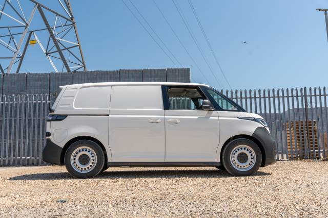 2024 Volkswagen Id. Buzz 79kWh Commerce 286PS SWB