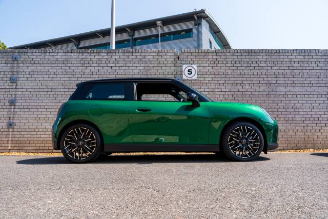 2025 Mini Cooper Level 1 41kWh E Exclusive