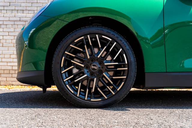 2025 Mini Cooper Level 1 41kWh E Exclusive