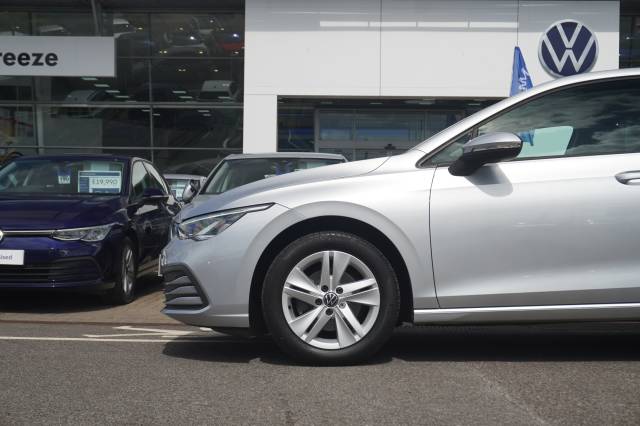 2020 Volkswagen Golf TDI Life 2.0 115PS