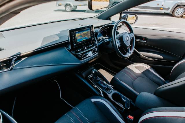 2020 Toyota Corolla 2.0 VVT-i Hybrid GR Sport