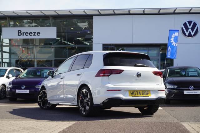 Volkswagen Golf 1.5 eTSI 150 DSG R-Line
