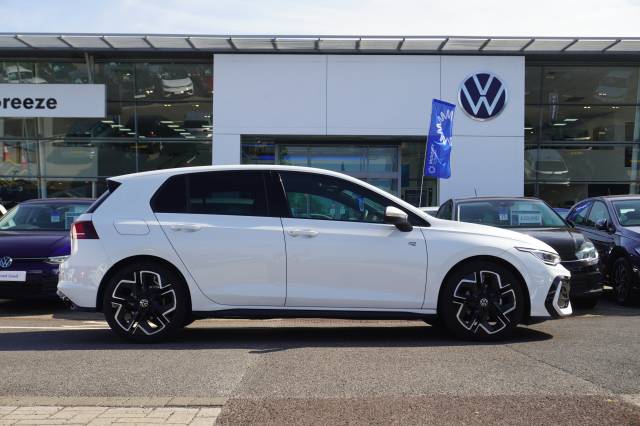 Volkswagen Golf 1.5 eTSI 150 DSG R-Line