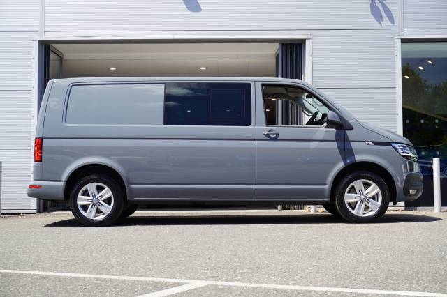 2024 Volkswagen Transporter 2.0 T32 TDI 150 Kombi Van Highline LWB
