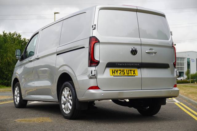 2025 Volkswagen Transporter 2.0 T32 TDI 150 Van Commerce Plus SWB