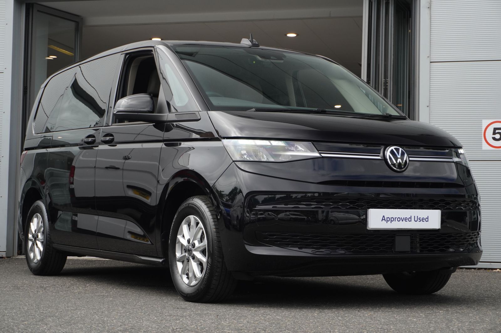 2025 Volkswagen Multivan
