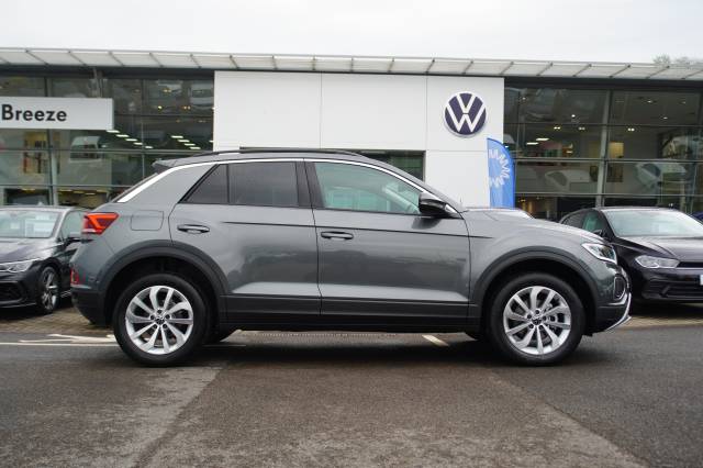 2025 Volkswagen T-Roc 1.5 TSI DSG Match