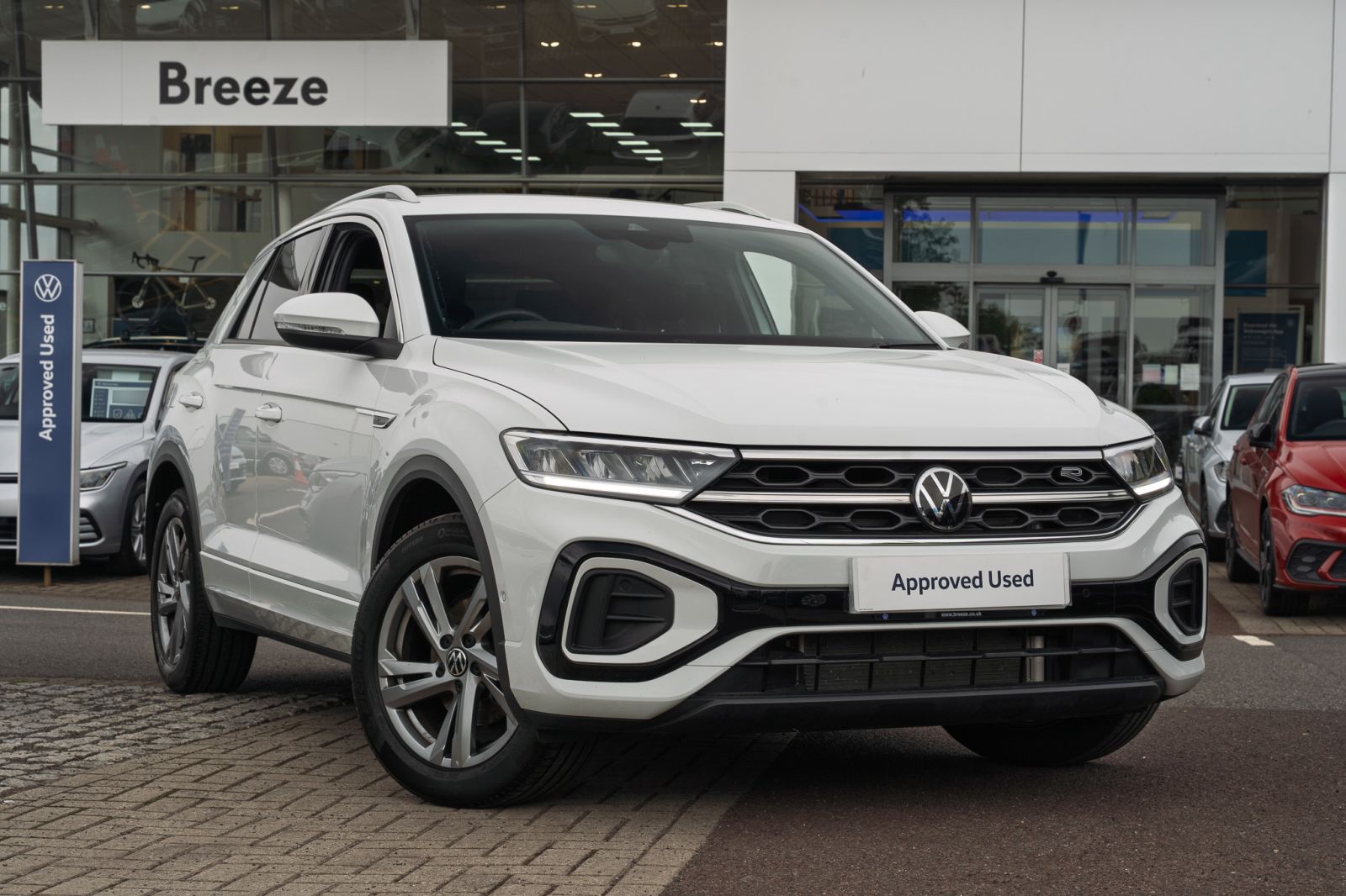 2025 Volkswagen T-Roc