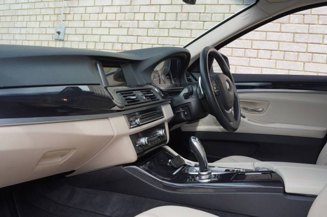 0 BMW 5 Series 2.0 520d Step SE