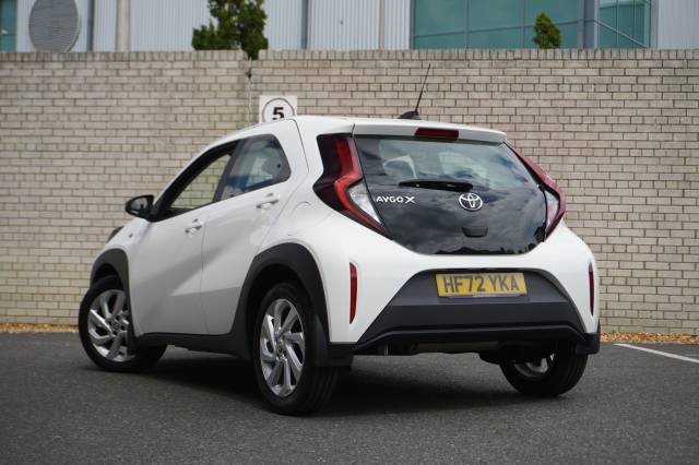 Toyota Aygo X 1.0 VVT-i Pure