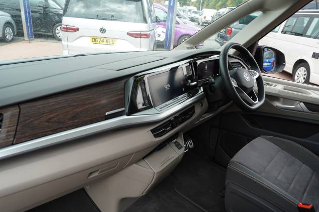 2024 Volkswagen Multivan 1.4 TSI eHybrid DSG Style SWB