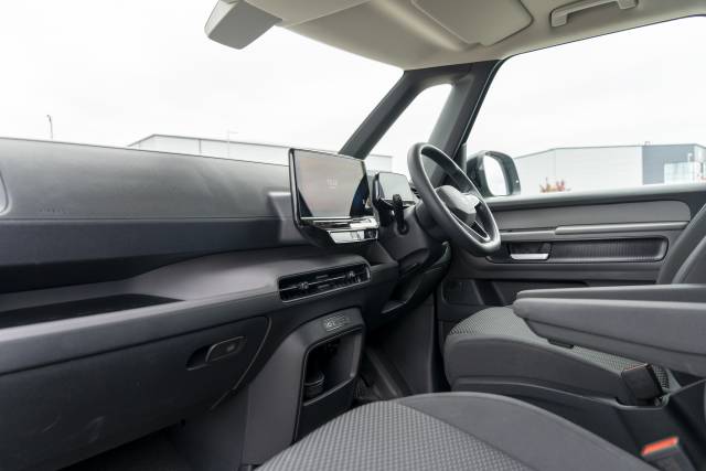 Volkswagen Id. Buzz 77kWh Commerce Plus SWB