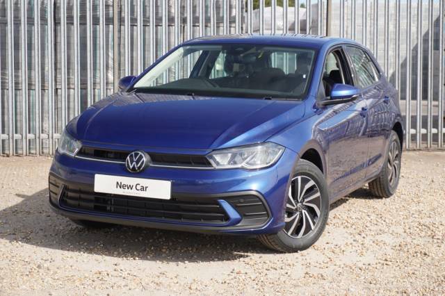 Volkswagen Polo Life 1.0 TSI 95PS 5-speed Manual 5 Door Hatchback Petrol Reef Blue