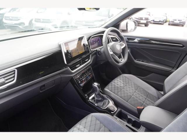 2025 Volkswagen T-Roc R-Line 2.0 TSI 4Motion 190PS 7-speed DSG 5 Door