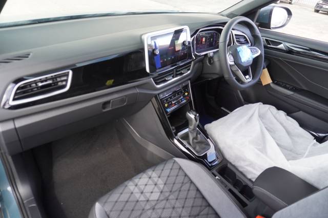 2025 Volkswagen T-Roc R-Line 1.5 TSI 150PS 7-speed DSG