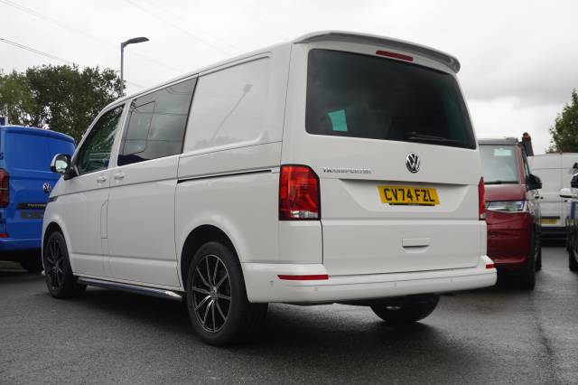 2024 Volkswagen Transporter 2.0 T32 TDI 150 Kombi Van Highline SWB