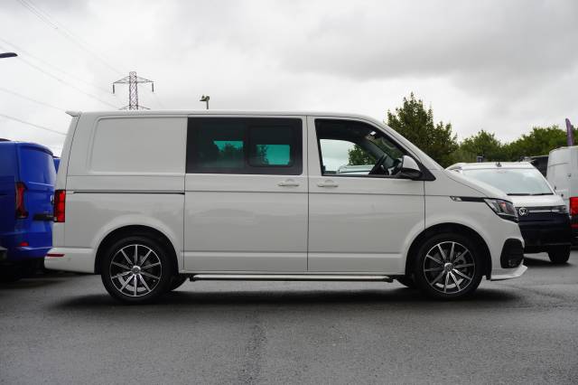 2024 Volkswagen Transporter 2.0 T32 TDI 150 Kombi Van Highline SWB