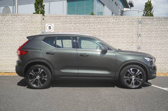 0 Volvo XC40 2.0 D4 190 AWD Geartronic Inscription Pro