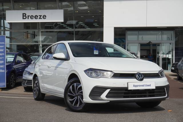 Volkswagen Polo 1.0 TSI Life Hatchback Petrol Pure white