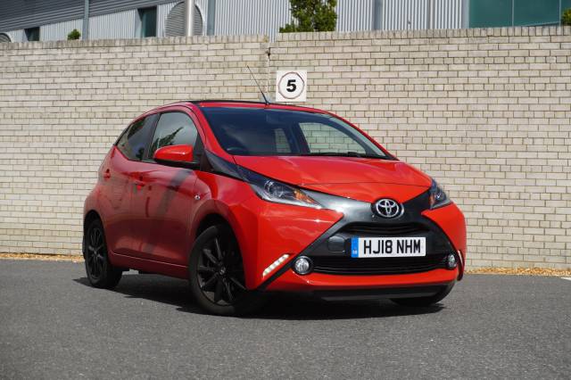 Toyota Aygo 1.0 VVT-i X-Style Hatchback Petrol Red