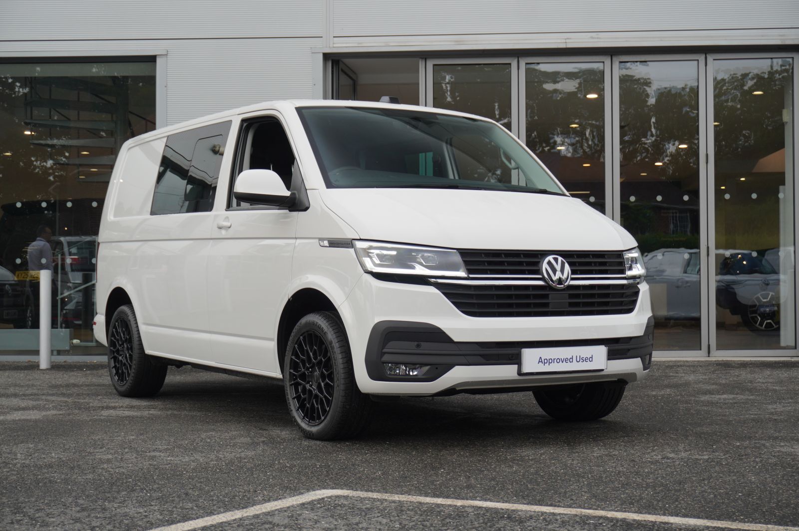 2025 Volkswagen Transporter