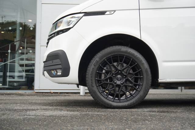2025 Volkswagen Transporter 2.0 T32 TDI 150 Kombi Van Highline SWB