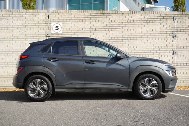 0 Hyundai Kona 1.6 GDi Hybrid DCT SE Connect