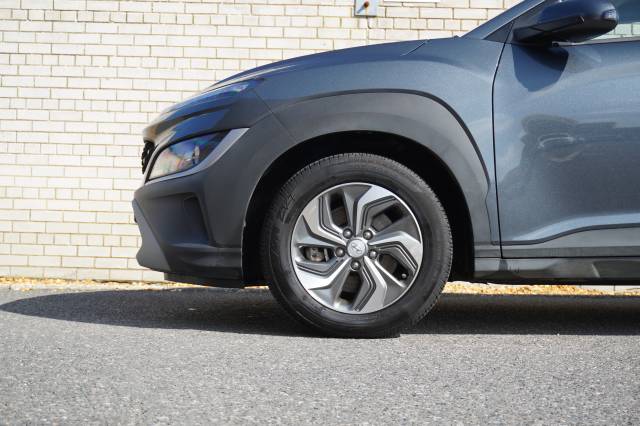 0 Hyundai Kona 1.6 GDi Hybrid DCT SE Connect