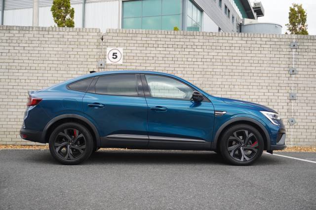 2022 Renault Arkana 1.6 E-TECH Hybrid 145 R.S. Line