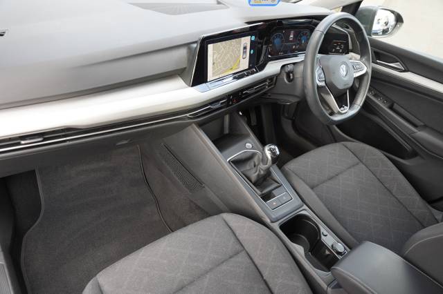 2022 Volkswagen Golf 1.5 Golf 8 Life TSI 130PS 6-speed Manual Life