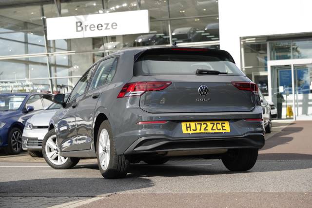 2022 Volkswagen Golf 1.5 Golf 8 Life TSI 130PS 6-speed Manual Life